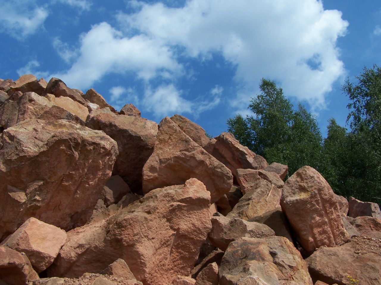 Schillingbruch (9)_HVV_Web Abbau Rochlitzer Porphyrtuff im Schillingbruch auf dem Rochlitzer Berg